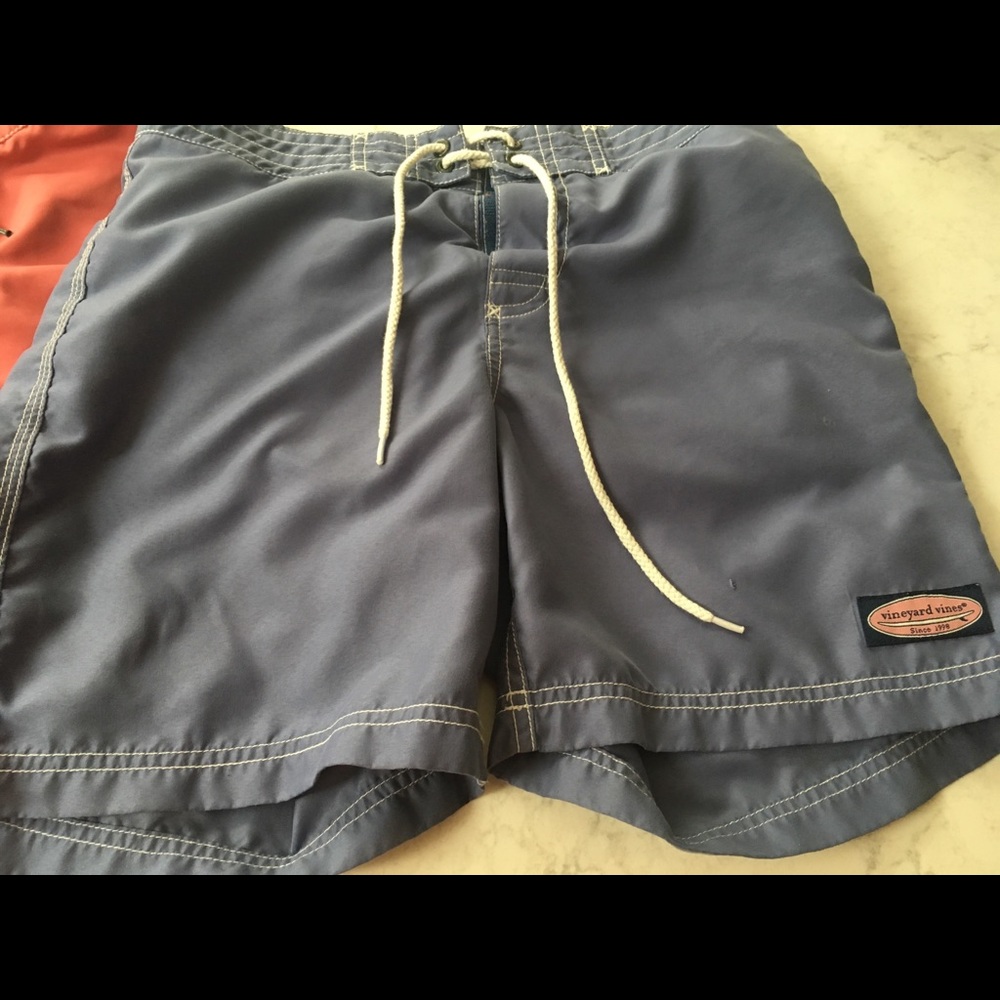 Boys vineyard vines swimsuit bathing suits Sz med